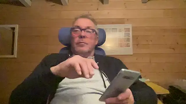 Snapshot of lelohop chatting on 01-24-25, 05:53 lelohop online show from 01-24-25, 05:53