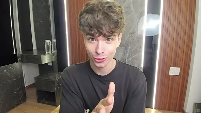 Snapshot of calvin_love_you chatting on 03-30-26, 05:14 calvin love you online show from 03-30-26, 05:14