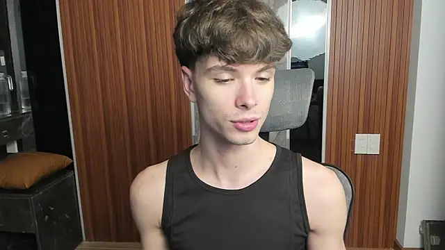 Snapshot of calvin_love_you chatting on 04-03-26, 05:11 calvin love you online show from 04-03-26, 05:11