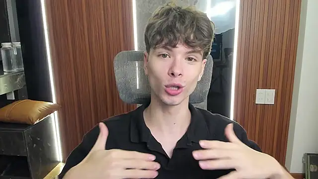 Snapshot of calvin_love_you chatting on 04-07-26, 05:13 calvin love you online show from 04-07-26, 05:13