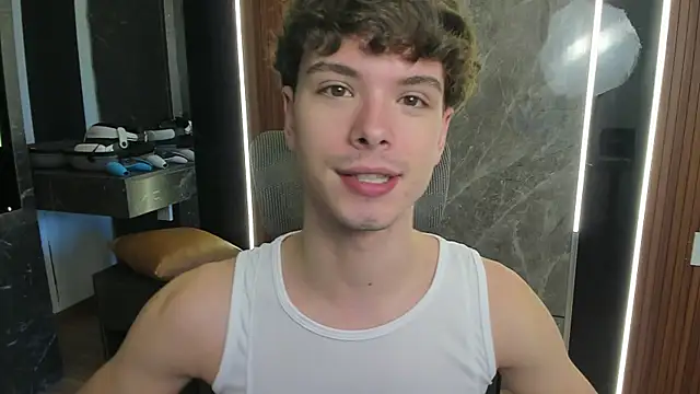 Snapshot of calvin_love_you chatting on 07-12-26, 09:44 calvin love you online show from 07-12-26, 09:44
