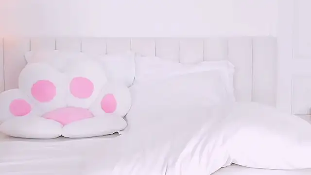 MoonAngelic online show from 02-11-25, 02:35