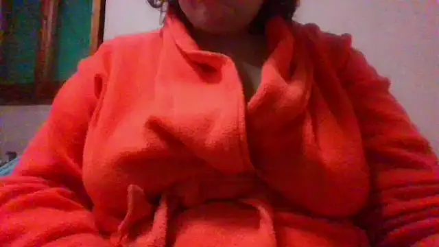 Snapshot of maria38xxx chatting on 12-24-24, 11:22 maria38xxx online show from 12-24-24, 11:22