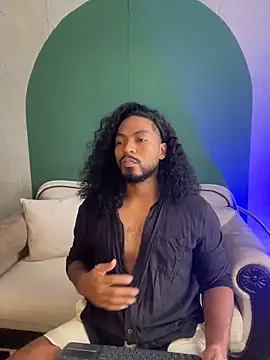 Snapshot of noah_jones__ chatting on 02-16-26, 03:41 noah jones online show from 02-16-26, 03:41