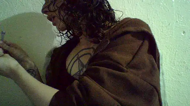 CELEna098rs707 online show from 04-16-26, 11:40