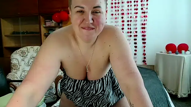 Snapshot of Annet1912 chatting on 02-21-25, 12:39 Annet1912 online show from 02-21-25, 12:39