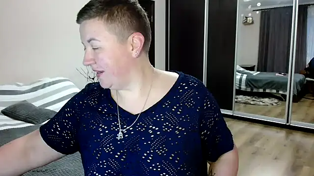 Snapshot of Annet1912 chatting on 09-16-25, 03:57 Annet1912 online show from 09-16-25, 03:57