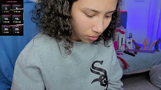 Snapshot of avans_15 chatting on 01-14-26, 11:53 avans 15 online show from 01-14-26, 11:53