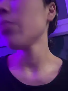 Snapshot of avans_15 chatting on 03-09-26, 12:25 avans 15 online show from 03-09-26, 12:25