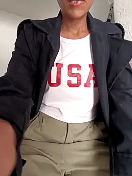 BlairSamy online show from 12-01-25, 02:33