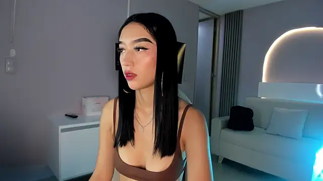 millieskinny  online show from 10-15-25, 11:16