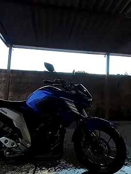 VitoriaFernandes online show from 10-25-25, 09:31