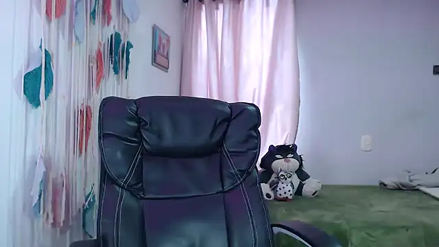 yulieth anamar online show from 09-12-25, 09:26