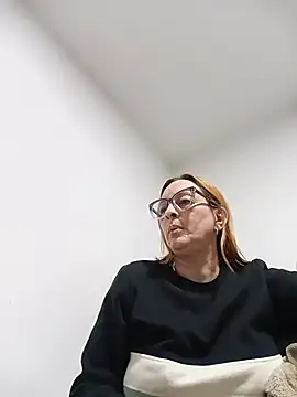 yulieth anamar online show from 06-27-26, 03:55