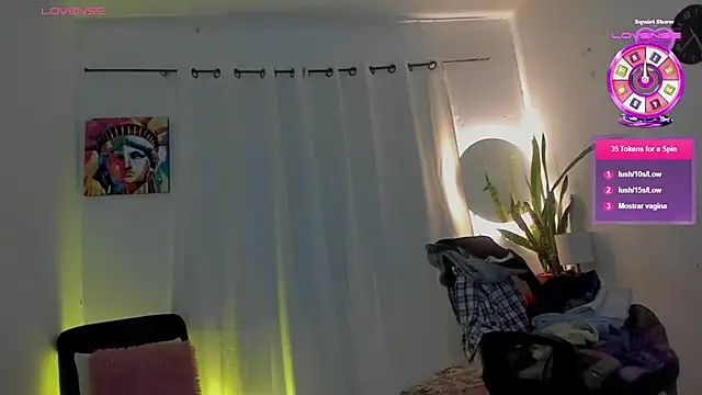 Snapshot of Sophie_sweett19 chatting on 02-20-26, 04:42 Sophie sweett19 online show from 02-20-26, 04:42