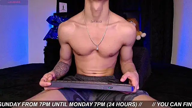 James1lee  online show from 07-04-26, 05:02