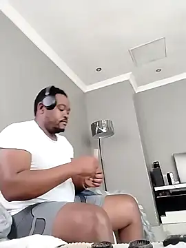 ZamaGhost online show from 04-25-26, 09:12