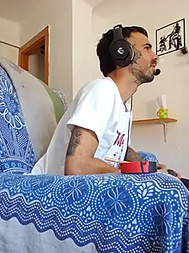 Snapshot of charlye_inkkkk chatting on 02-26-25, 02:14 charlye inkkkk online show from 02-26-25, 02:14
