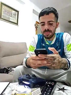 Snapshot of charlye_inkkkk chatting on 03-03-25, 11:03 charlye inkkkk online show from 03-03-25, 11:03