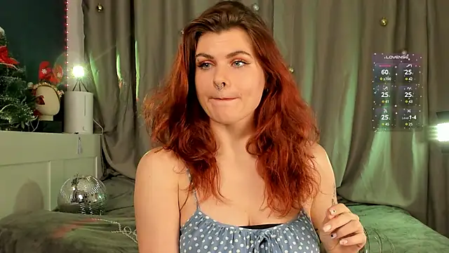 Snapshot of ginavontease chatting on 12-16-24, 02:38 ginavontease online show from 12-16-24, 02:38