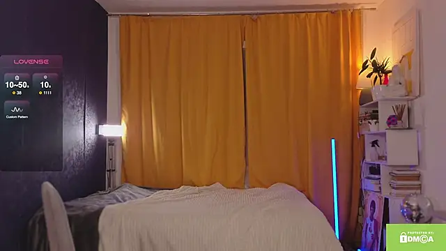 Snapshot of ginavontease chatting on 09-21-25, 06:42 ginavontease online show from 09-21-25, 06:42