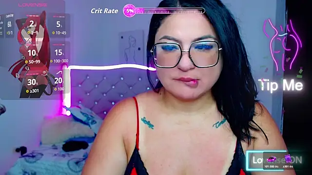 Snapshot of _curvy_latina chatting on 10-29-25, 01:02 curvy latina online show from 10-29-25, 01:02