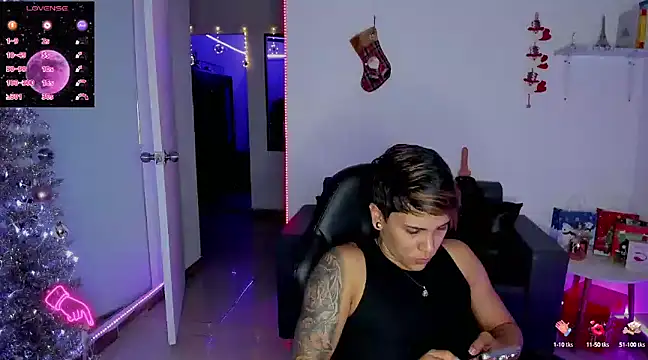 ZhoeStrong online show from 12-17-24, 11:49