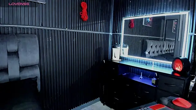 ZhoeStrong online show from 05-02-26, 12:04
