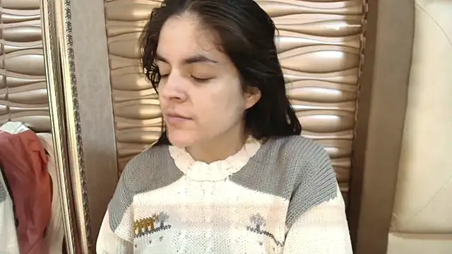 Snapshot of sofiaclauss chatting on 10-13-25, 09:48 sofiaclauss online show from 10-13-25, 09:48