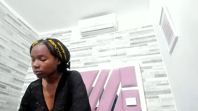 Snapshot of ebony_march chatting on 03-13-25, 06:34 ebony march online show from 03-13-25, 06:34