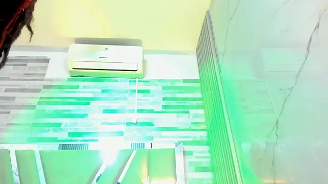 Snapshot of ebony_march chatting on 12-02-25, 06:36 ebony march online show from 12-02-25, 06:36