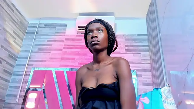 Snapshot of ebony_march chatting on 12-04-25, 06:38 ebony march online show from 12-04-25, 06:38