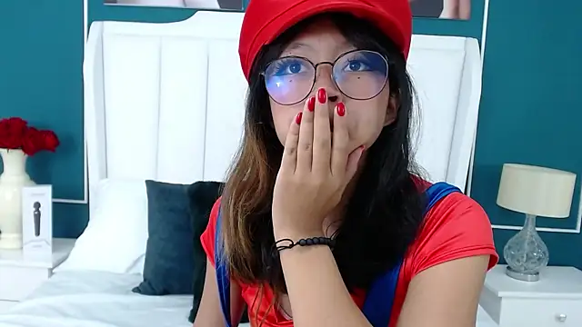 Snapshot of Yommi_Winx chatting on 01-18-25, 09:55 Yommi Winx online show from 01-18-25, 09:55