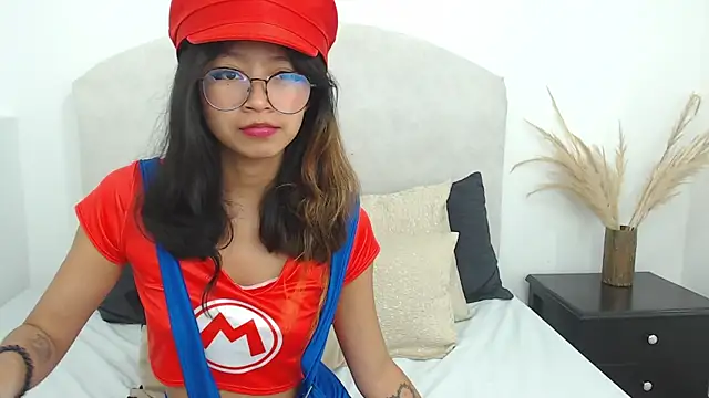 Snapshot of Yommi_Winx chatting on 02-09-25, 12:17 Yommi Winx online show from 02-09-25, 12:17