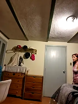 Snapshot of Lau1127 chatting on 01-10-26, 03:41 Lau1127 online show from 01-10-26, 03:41