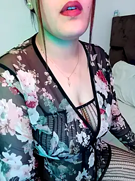 Snapshot of im_here- chatting on 10-28-25, 10:19 im here- online show from 10-28-25, 10:19