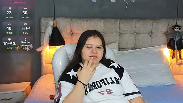 Laia and Aloby online show from 10-14-25, 10:21