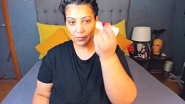 AmyCubes online show from 02-21-26, 05:52