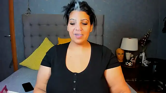 AmyCubes online show from 03-22-26, 04:05