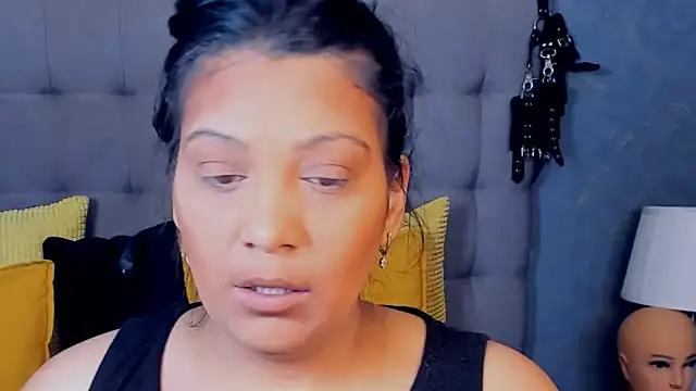 AmyCubes online show from 04-29-26, 04:05