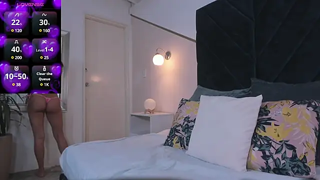 melaniee jones online show from 12-12-24, 06:10