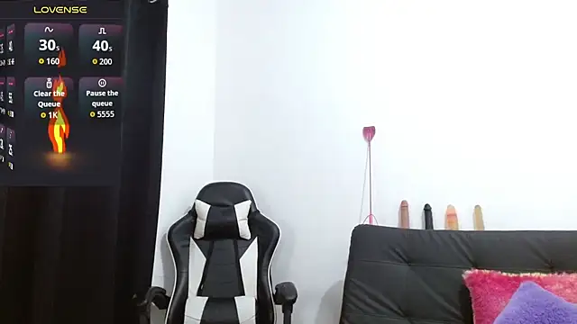 Kiara-Rider online show from 11-15-25, 07:10