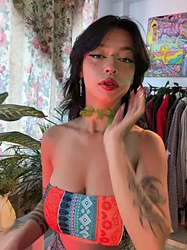 Kitty arts online show from 04-21-26, 05:50