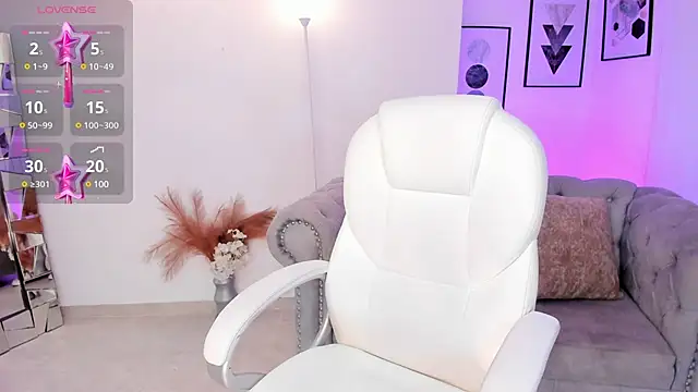 kendaall jenner  online show from 12-10-24, 02:05