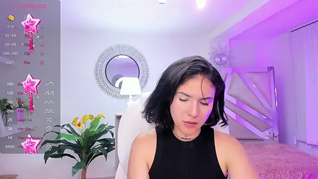 kendaall jenner  online show from 12-22-24, 08:27