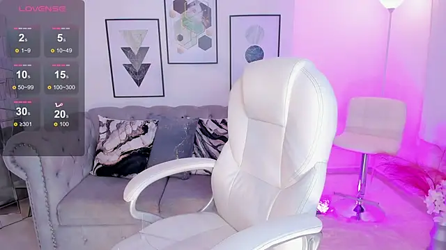 kendaall jenner  online show from 03-04-25, 04:27