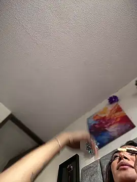 Snapshot of Nikol_Rang__ chatting on 12-16-25, 06:24 Nikol Rang online show from 12-16-25, 06:24