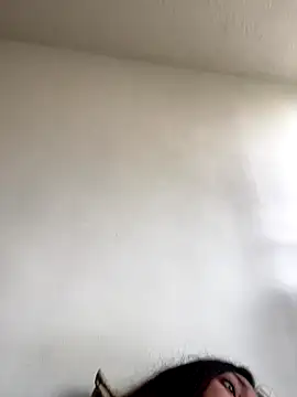 Snapshot of Nikol_Rang__ chatting on 12-17-25, 06:03 Nikol Rang online show from 12-17-25, 06:03