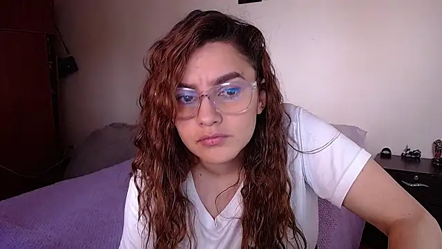 Snapshot of Lu_perez chatting on 02-04-25, 08:17 Lu perez online show from 02-04-25, 08:17
