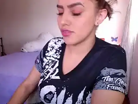 Snapshot of Lu_perez chatting on 03-01-25, 05:05 Lu perez online show from 03-01-25, 05:05